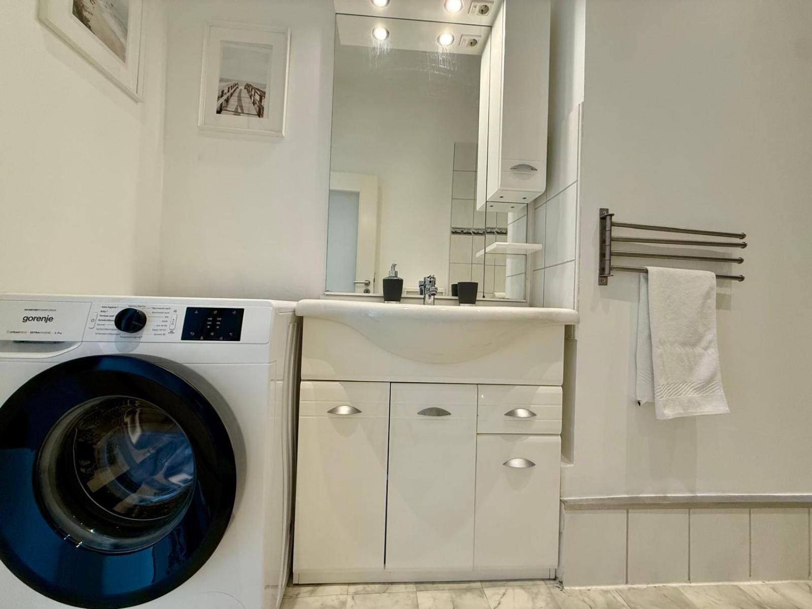 Tt Living Apartments Bonitas & Divinitas I 2 Schlafzimmer I Kueche I Vollbad I Waschmaschine Rellingen Exteriör bild