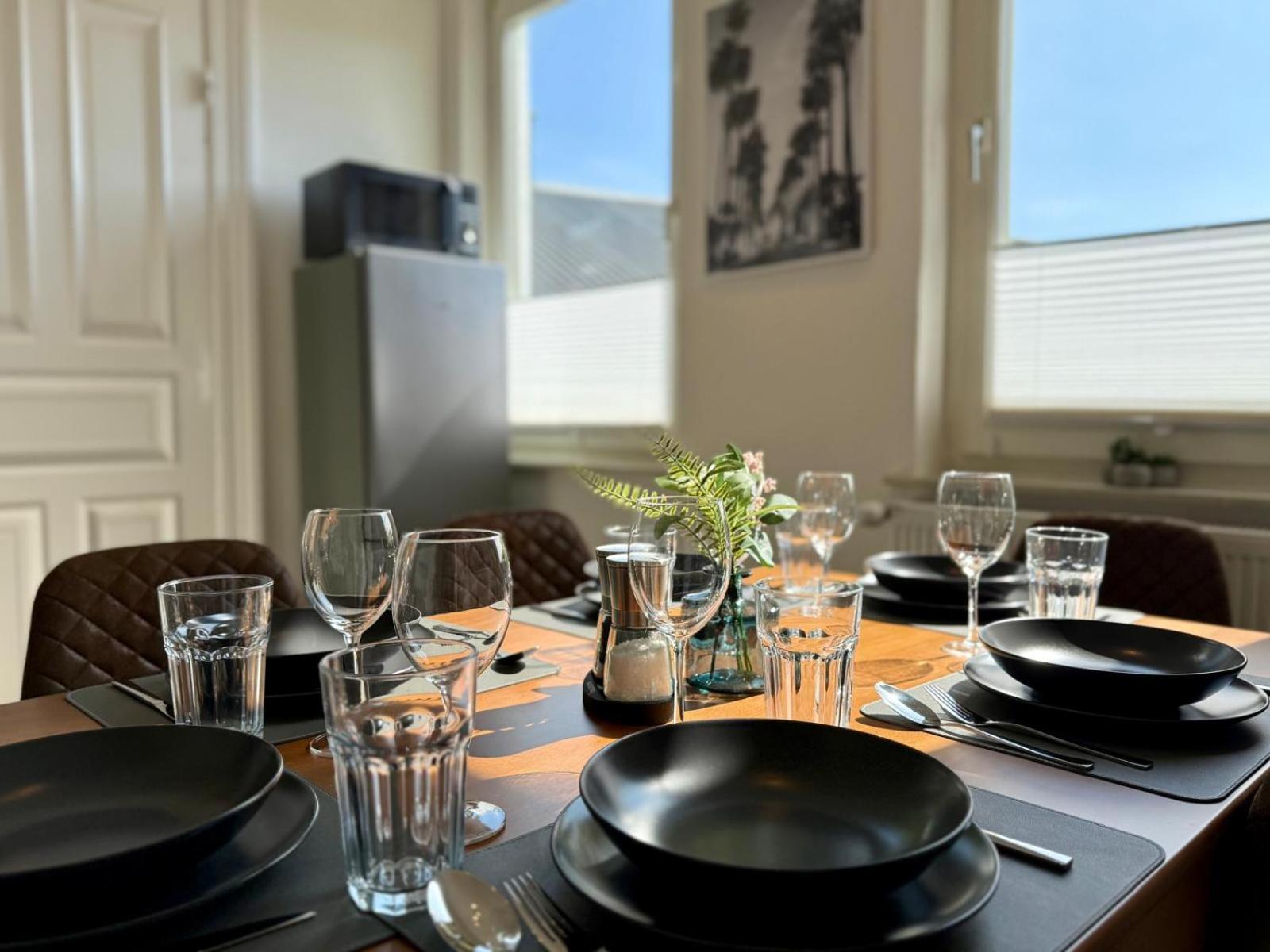 Tt Living Apartments Bonitas & Divinitas I 2 Schlafzimmer I Kueche I Vollbad I Waschmaschine Rellingen Exteriör bild